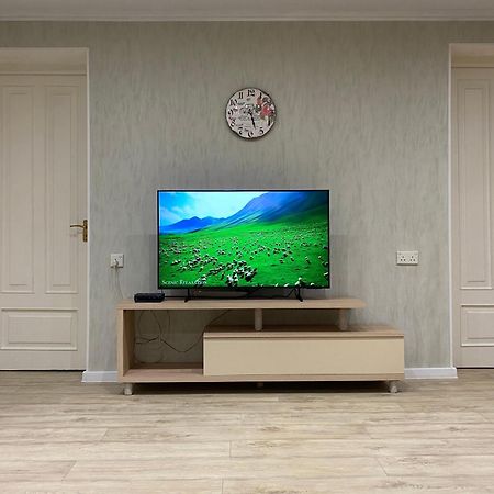 Spacious Dinamo Apartment Тбилиси Экстерьер фото
